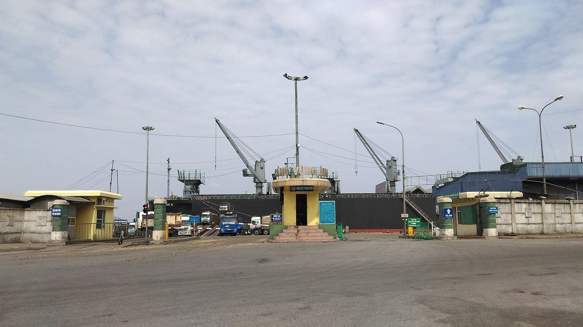 Cổng vào cảng Vũng Áng ở Kỳ Anh