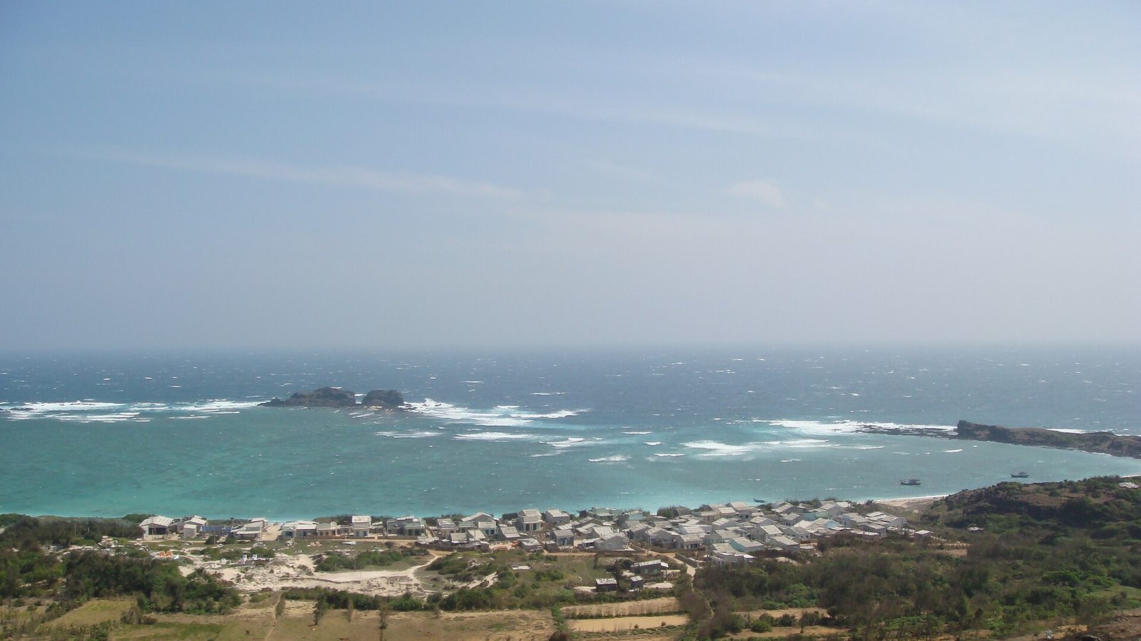 Đảo Phú Quý — huyện đảo cách Phan Thiết 110km