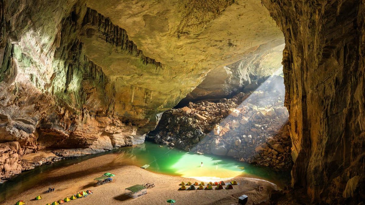 Hang Én — hang lớn thứ ba thế giới, ngủ lại một đêm trong lòng hang