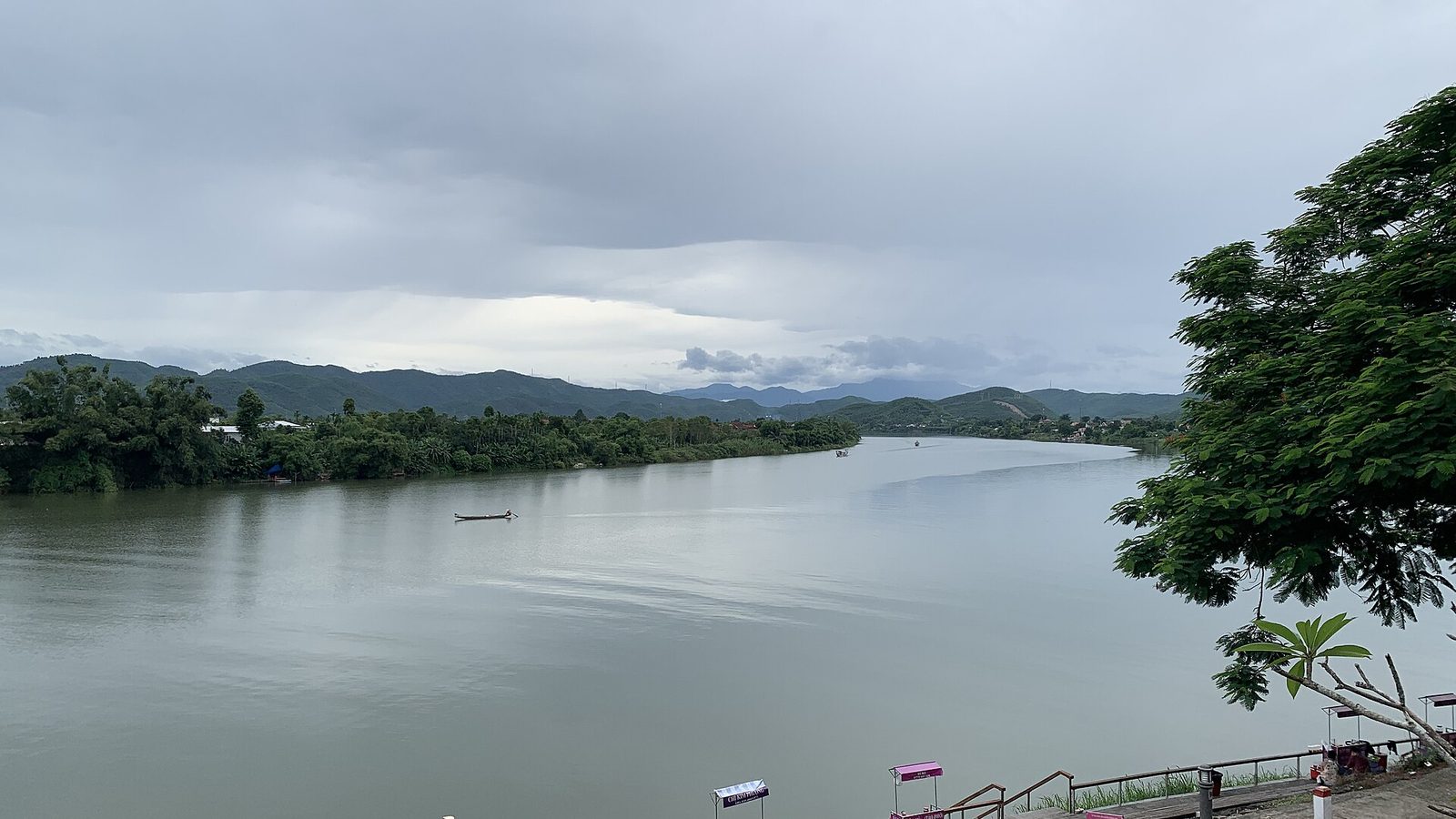 Cảnh Huế